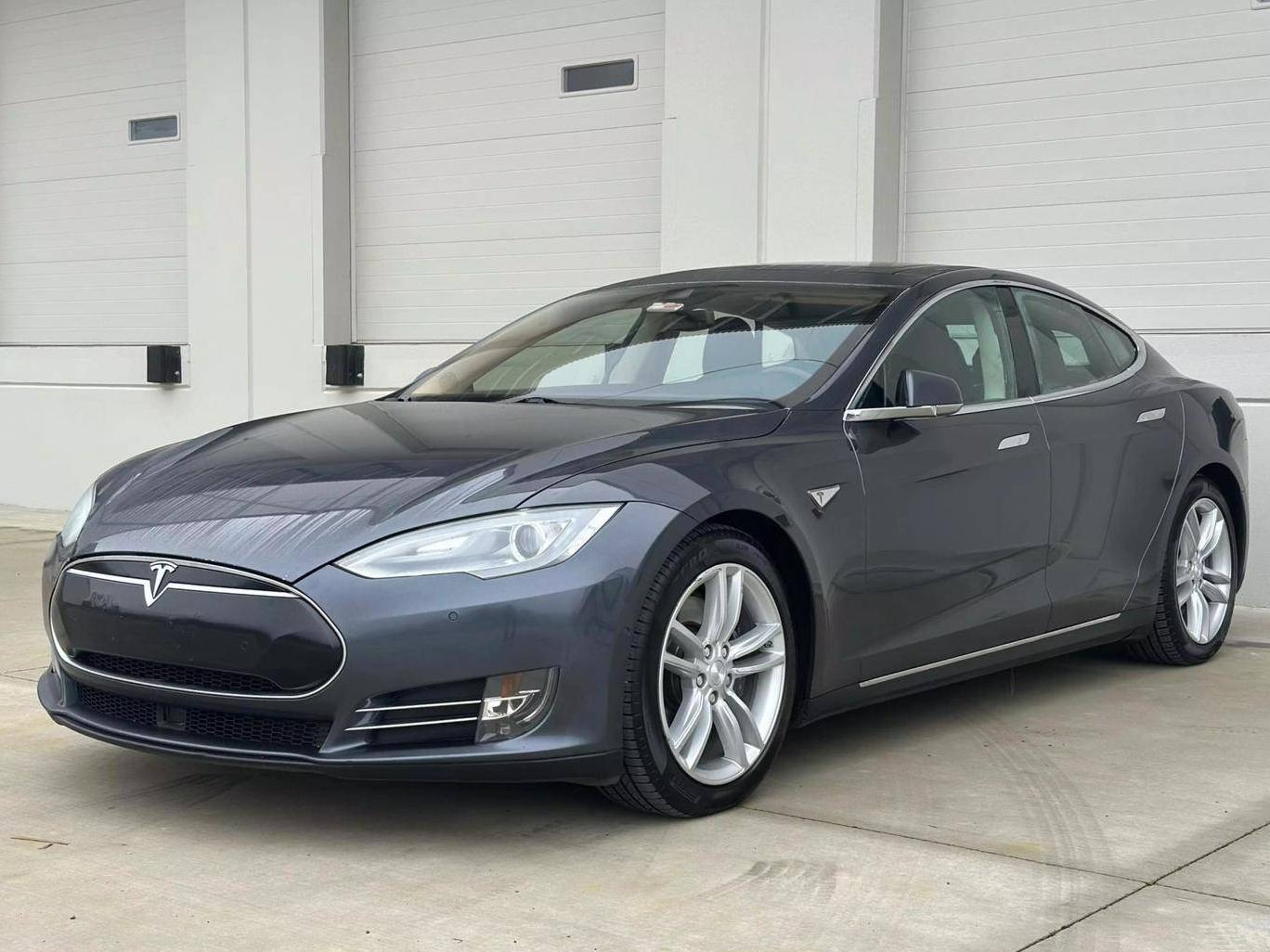 TESLA MODEL S 2015 5YJSA1H21FF083224 image